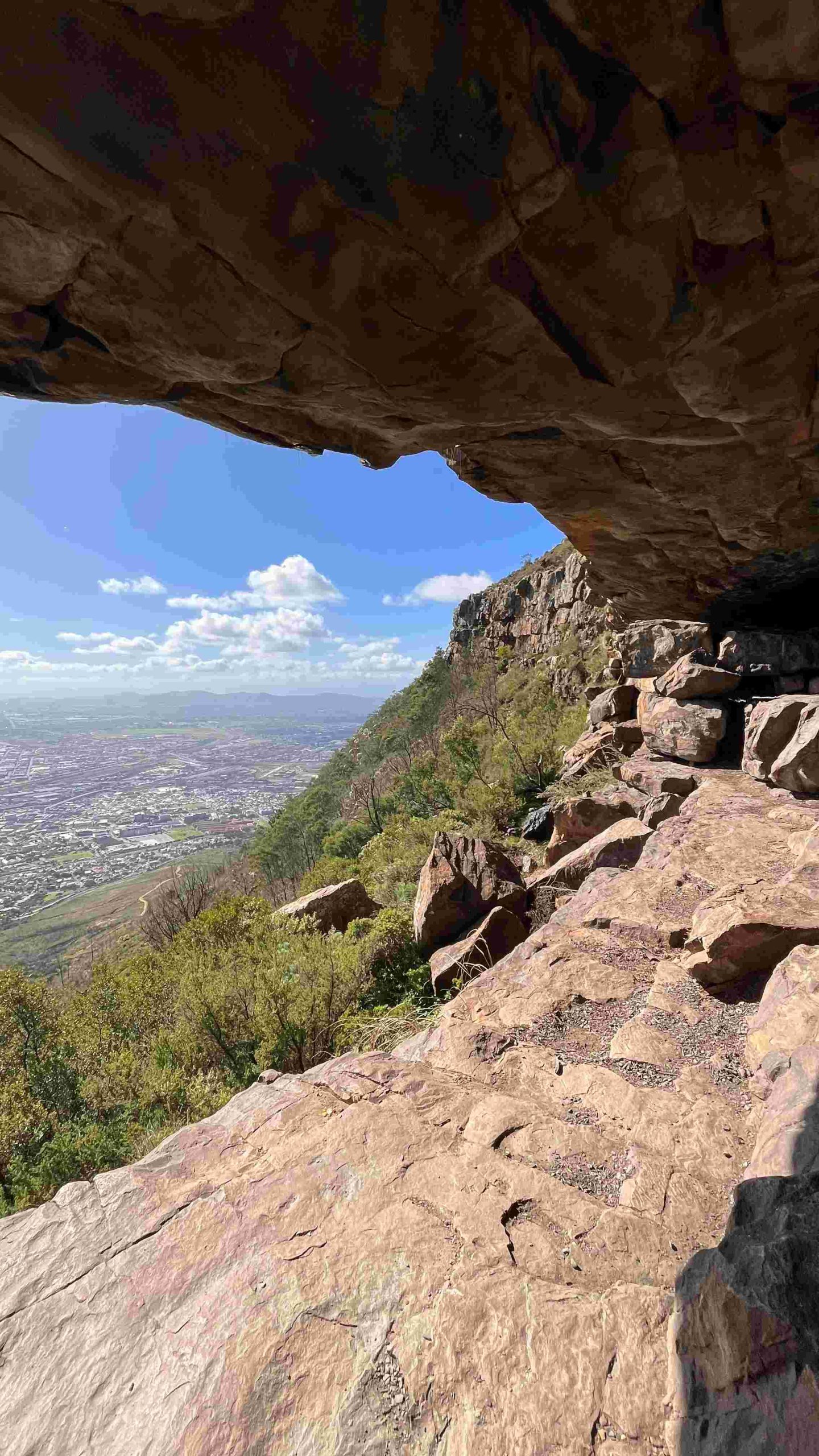 Stunning Woodstock Cave Hike: The Scenic Route via Rhodes Memorial